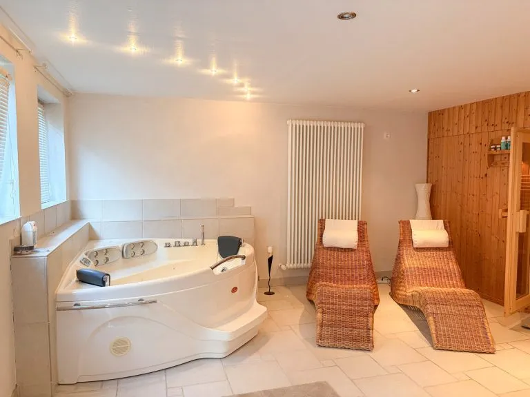 Immobilienangebot - Mündersbach - Alle - Barrierefreie Erdgeschosswohnung mit Sauna und großzügiger Terrasse nahe Hachenburg!