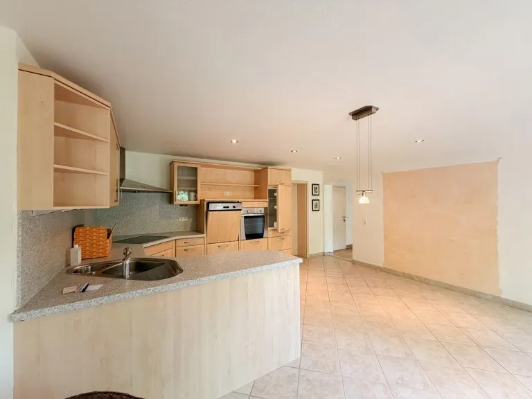 Immobilienangebot - Mündersbach - Alle - Barrierefreie Erdgeschosswohnung mit Sauna und großzügiger Terrasse nahe Hachenburg!