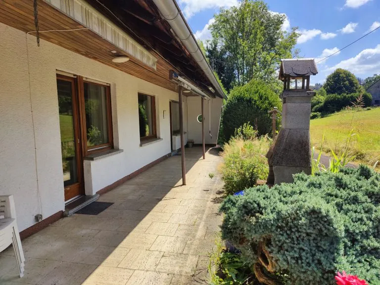 Immobilienangebot - Neitersen - Alle - Zweifamilienhaus mit angrenzendem Waldgrundstück in idyllischer Ortsrandlage!