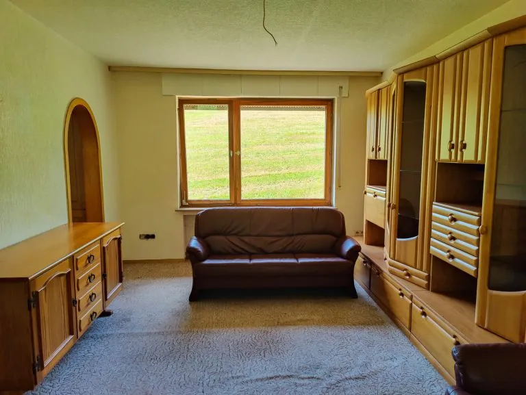 Immobilienangebot - Neitersen - Alle - Zweifamilienhaus mit angrenzendem Waldgrundstück in idyllischer Ortsrandlage!