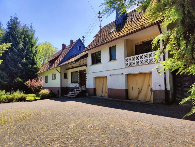 Immobilienangebot - Neitersen - Alle - Zweifamilienhaus mit angrenzendem Waldgrundstück in idyllischer Ortsrandlage!