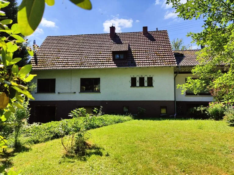 Immobilienangebot - Neitersen - Alle - Zweifamilienhaus mit angrenzendem Waldgrundstück in idyllischer Ortsrandlage!