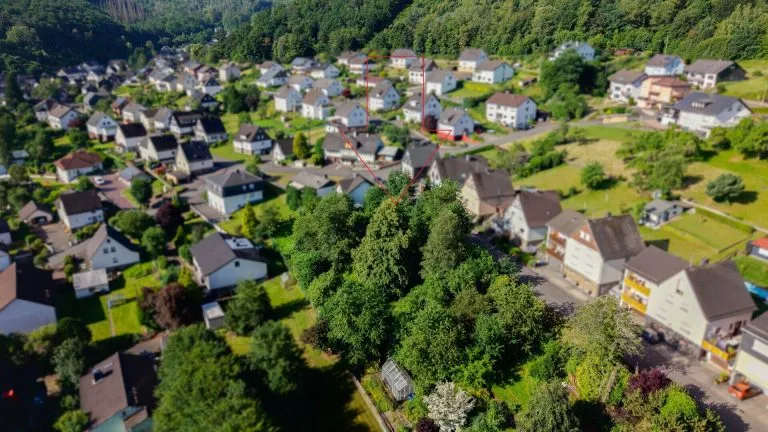Immobilienangebot - Niederdreisbach - Alle - Attraktives Baugrundstück für Ihr Familiendomizil – im Ortskern gelegen!
