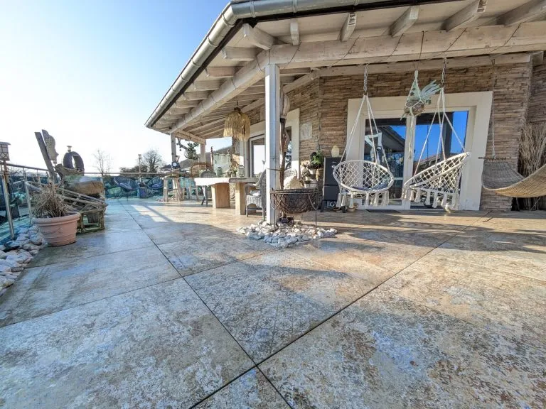 Immobilienangebot - Gebhardshain VG - Alle - Exklusives Wohnerlebnis: Traumhafte Eigentumswohnung mit Terrasse und herrlichem Weitblick!