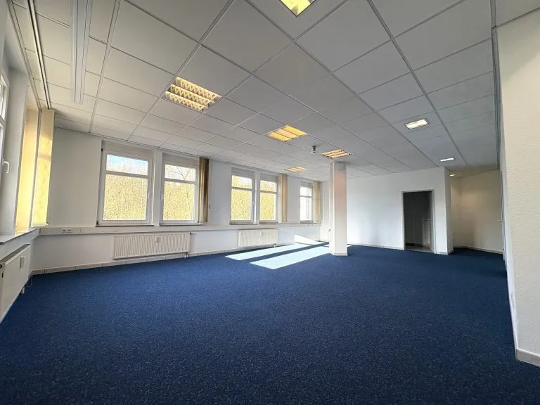 Immobilienangebot - Betzdorf - Alle - Flexibel nutzbare Büroteilfläche im 2. OG, 
mit Aufzug in guter Lage!