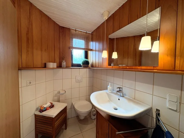 Immobilienangebot - Hamm VG - Alle - **RESERVIERT** 
Wahres Liebhaberobjekt: Ehemalige Dorfschule mit viel Platz und Mieteinnahmen!