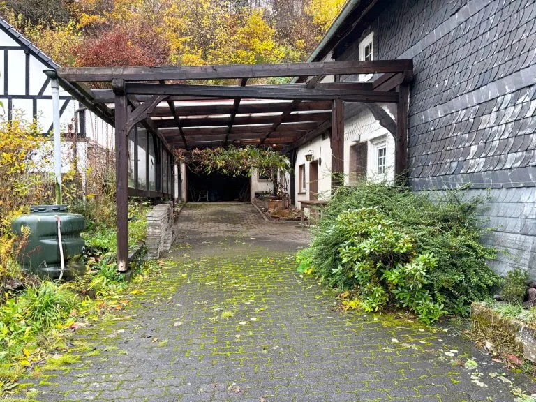 Immobilienangebot - Selbach - Alle - Platzwunder mit historischem Charme – Großzügiges Fachwerkhaus in familienfreundlicher Lage!