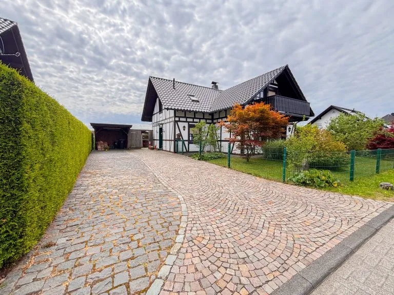 Immobilienangebot - Morsbach / Lichtenberg - Alle - Gemütliches Fachwerkhaus mit besonderem Charme im Ortsteil von Morsbach!