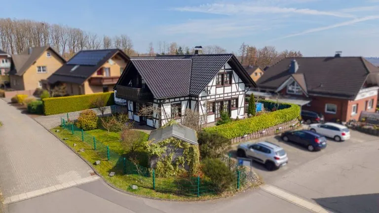 Immobilienangebot - Morsbach / Lichtenberg - Alle - Gemütliches Fachwerkhaus mit besonderem Charme - nahe Morsbach!