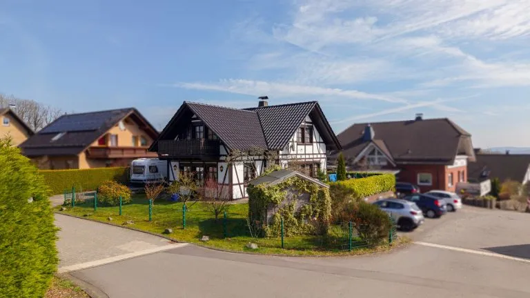Immobilienangebot - Morsbach / Lichtenberg - Alle - Gemütliches Fachwerkhaus mit besonderem Charme - nahe Morsbach!