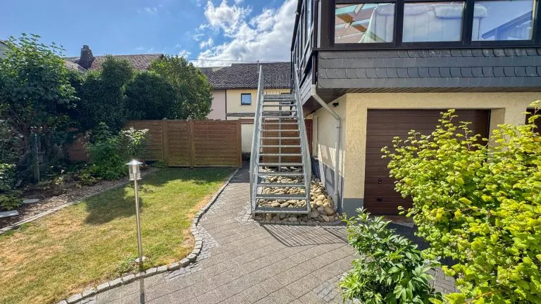 Immobilienangebot - Diez VG - Alle - Saniertes und freistehendes Wohnhaus mit großer Dachterrasse in ruhiger Wohnlage!