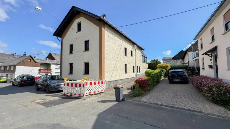 Immobilienangebot - Diez VG - Alle - Saniertes und freistehendes Wohnhaus mit großer Dachterrasse in ruhiger Wohnlage!