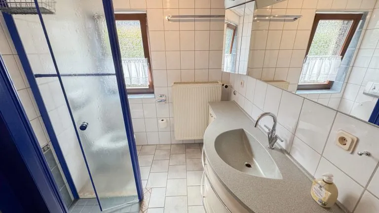 Immobilienangebot - Diez VG - Alle - Saniertes und freistehendes Wohnhaus mit großer Dachterrasse in ruhiger Wohnlage!