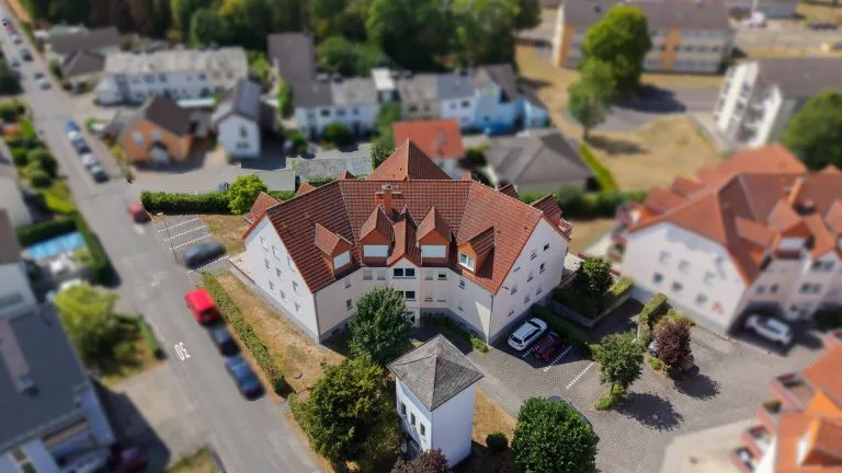 Immobilienangebot - Diez - Alle - Eigennutzung oder Kapitalanlage! Helle freistehende Eigentumswohnung mit Dachterrasse und Fernblick!