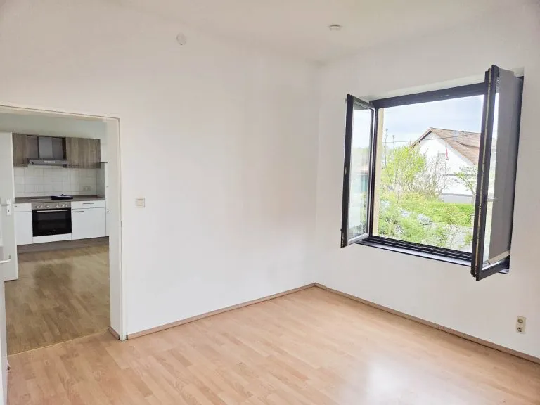 Immobilienangebot - Buchholz - Alle - Vielseitig nutzbar - Top-gepflegtes 5-Parteienhaus mit angrenzender Halle von 775 m² in Buchholz!