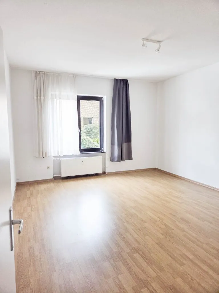 Immobilienangebot - Buchholz - Alle - Vielseitig nutzbar - Top-gepflegtes 5-Parteienhaus mit angrenzender Halle von 775 m² in Buchholz!