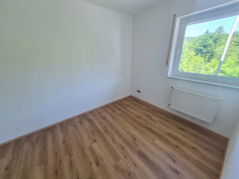 Immobilienangebot - Döttesfeld - Alle - Gepflegtes Reihenmittelhaus mit cleverem Eigentumskonzept und Garage - nähe Puderbach!
