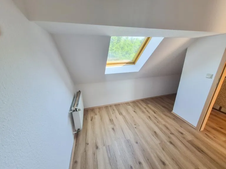 Immobilienangebot - Döttesfeld - Alle - Gepflegtes Reihenmittelhaus mit cleverem Eigentumskonzept und Garage - nähe Puderbach!