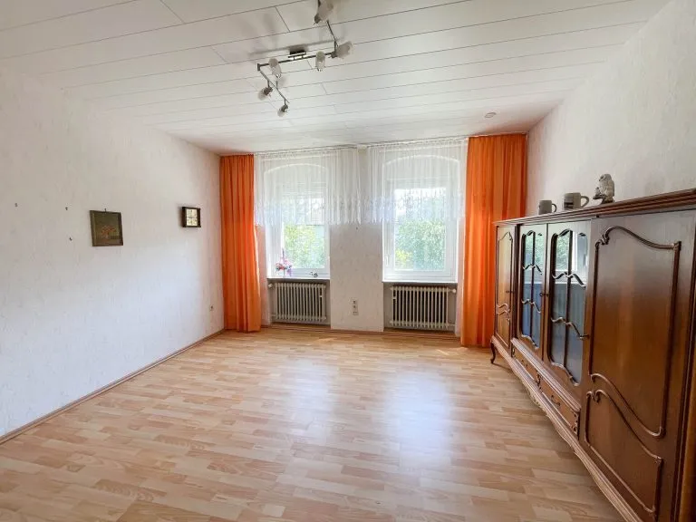 Immobilienangebot - Siegen - Alle - Schöne Doppelhaushälfte mit großem Garten in Siegen!