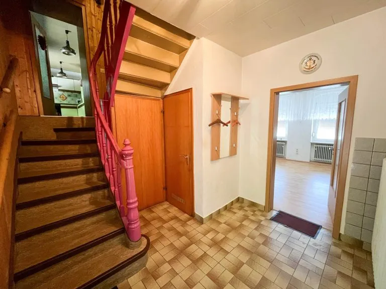 Immobilienangebot - Siegen - Alle - Schöne Doppelhaushälfte mit großem Garten in Siegen!