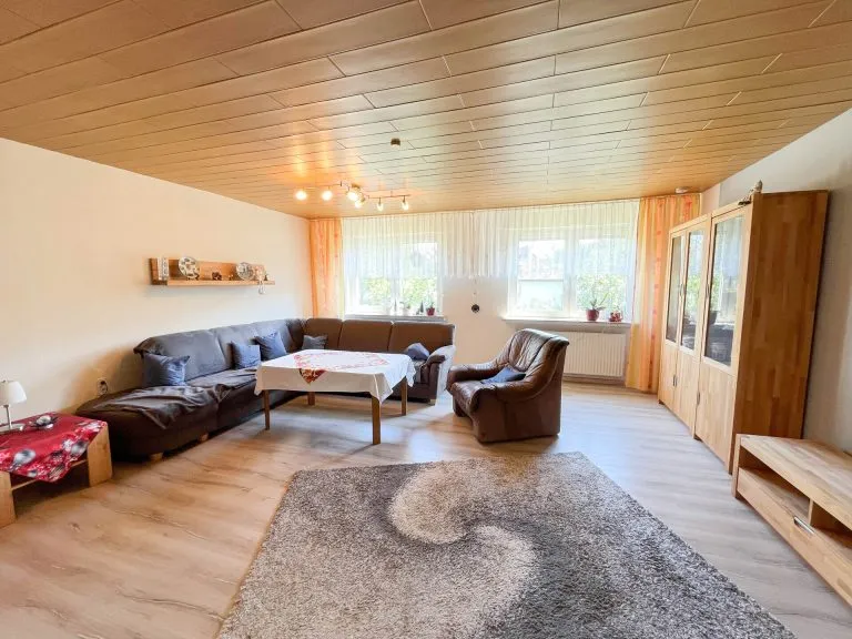 Immobilienangebot - Siegen - Alle - Schöne Doppelhaushälfte mit großem Garten in Siegen!