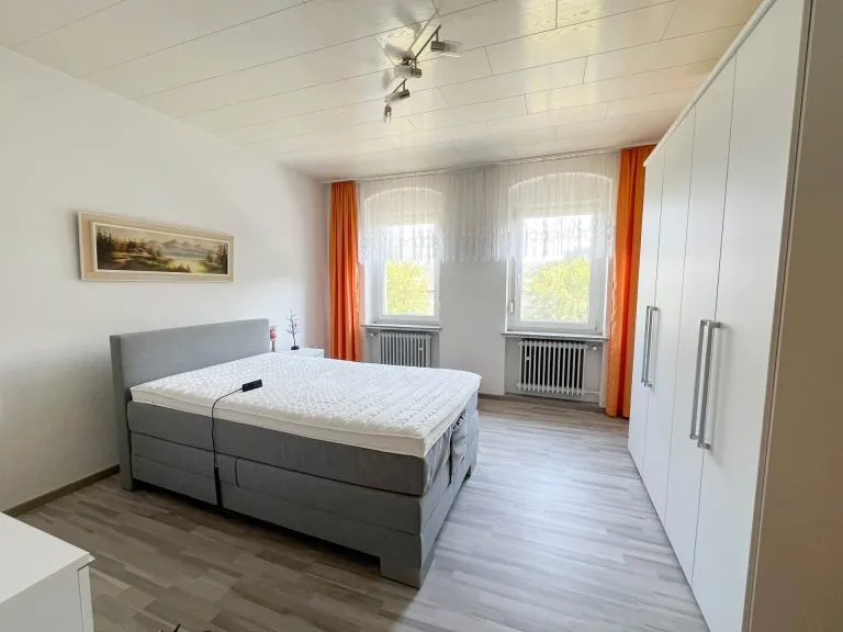 Immobilienangebot - Siegen - Alle - Schöne Doppelhaushälfte mit großem Garten in Siegen!