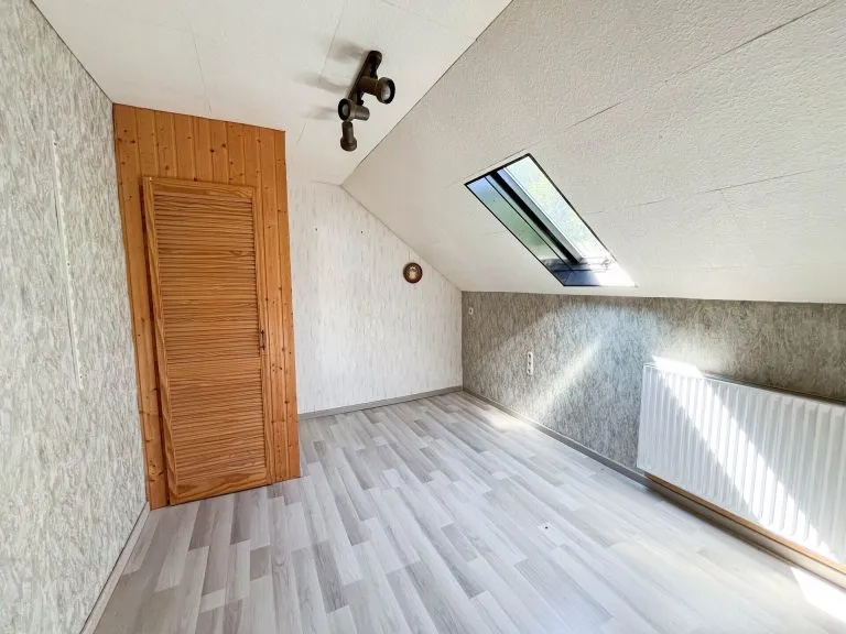Immobilienangebot - Siegen - Alle - Schöne Doppelhaushälfte mit großem Garten in Siegen!