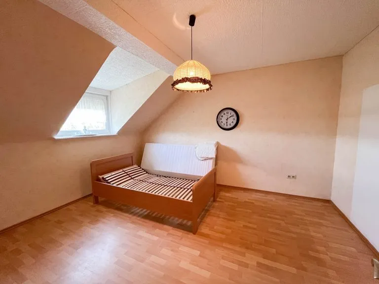Immobilienangebot - Siegen - Alle - Schöne Doppelhaushälfte mit großem Garten in Siegen!