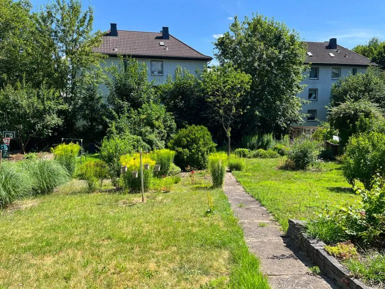 Immobilienangebot - Siegen - Alle - Schöne Doppelhaushälfte mit großem Garten in Siegen!