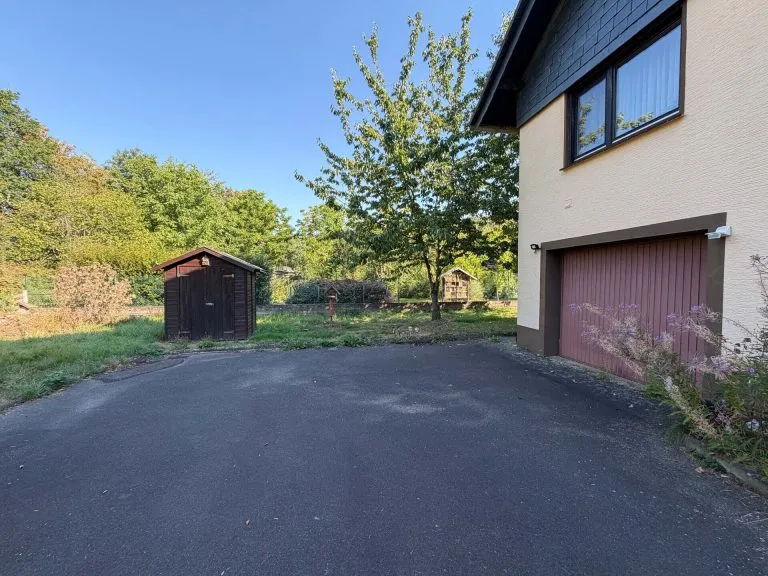 Immobilienangebot - Windeck VG - Alle - Gemütliches Einfamilienhaus mit Kamin und großem Grundstück in naturnaher Lage!