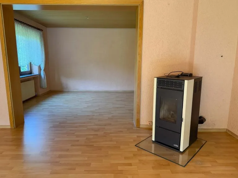 Immobilienangebot - Windeck VG - Alle - Gemütliches Einfamilienhaus mit Kamin und großem Grundstück in naturnaher Lage!