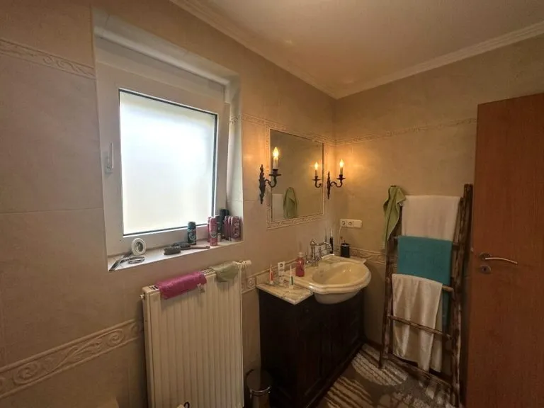 Immobilienangebot - Bad Marienberg VG - Alle - Charmante 4-Zimmer-Dachgeschosswohnung ab Dezember zu vermieten!