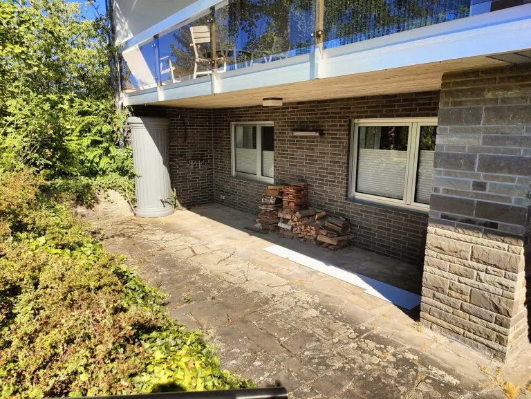 Immobilienangebot - Altenkirchen - Alle - ***Reserviert***Geräumiger Bungalow mit Pool, Doppelgarage und Photovoltaikanlage in Ortsrandlage von Altenkirchen!