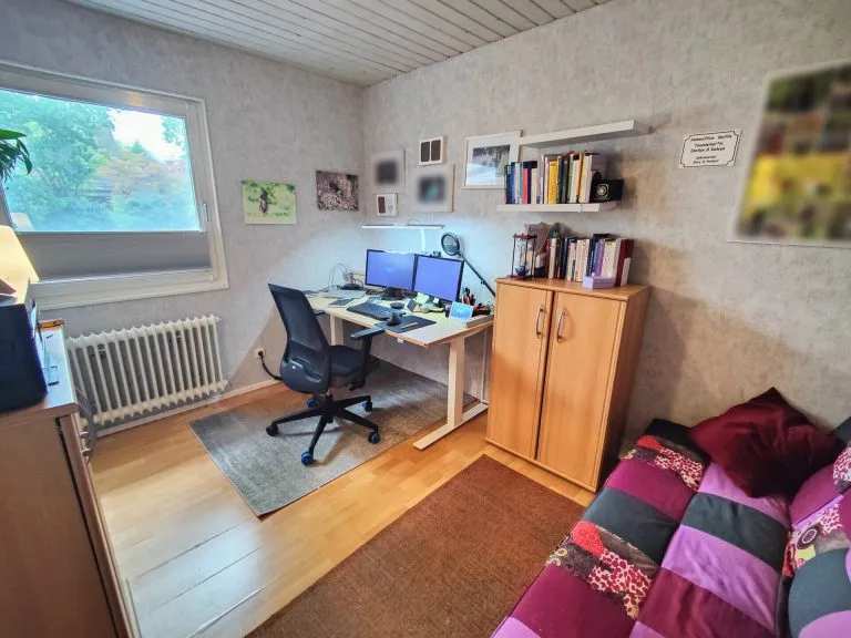 Immobilienangebot - Altenkirchen VG - Alle - Gepflegtes Einfamilienhaus mit Garage und liebevoll angelegtem Garten!