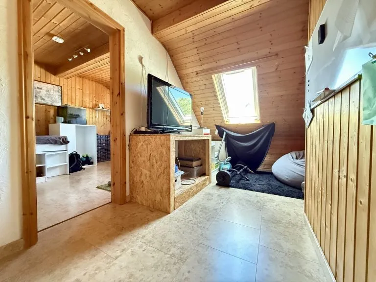 Immobilienangebot - VG Kirchen - Alle - Wohnen mit Charme – gepflegte Doppelhaushälfte in ruhiger Lage!