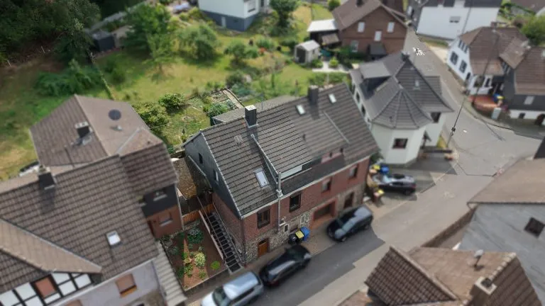 Immobilienangebot - VG Kirchen - Alle - Wohnen mit Charme – gepflegte Doppelhaushälfte in ruhiger Lage!