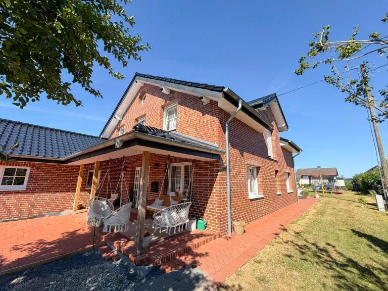 Immobilienangebot - Bruchertseifen - Alle - Exklusives Einfamilienhaus in neuwertigem Zustand mit großzügigem Grundstück!
