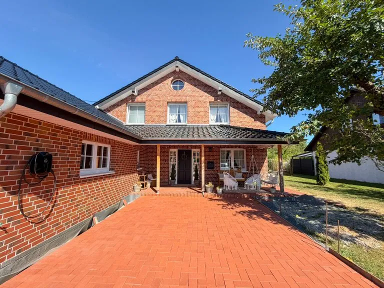 Immobilienangebot - Bruchertseifen - Alle - Exklusives Einfamilienhaus in neuwertigem Zustand mit großzügigem Grundstück!