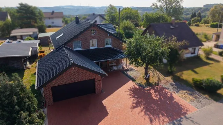 Immobilienangebot - Bruchertseifen - Alle - Exklusives Einfamilienhaus in neuwertigem Zustand mit großzügigem Grundstück!