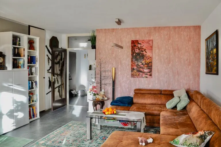 Immobilienangebot - Bergisch Gladbach ST - Alle - ***RESERVIERT***
Ideal für Kapitalanleger: Langjährig vermietete 2 ZKB-Eigentumswohnung mit TG-Stellplatz auf Erbpachtgrundstück!