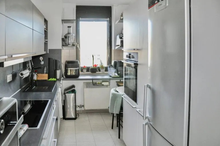 Immobilienangebot - Bergisch Gladbach ST - Alle - ***RESERVIERT***
Ideal für Kapitalanleger: Langjährig vermietete 2 ZKB-Eigentumswohnung mit TG-Stellplatz auf Erbpachtgrundstück!