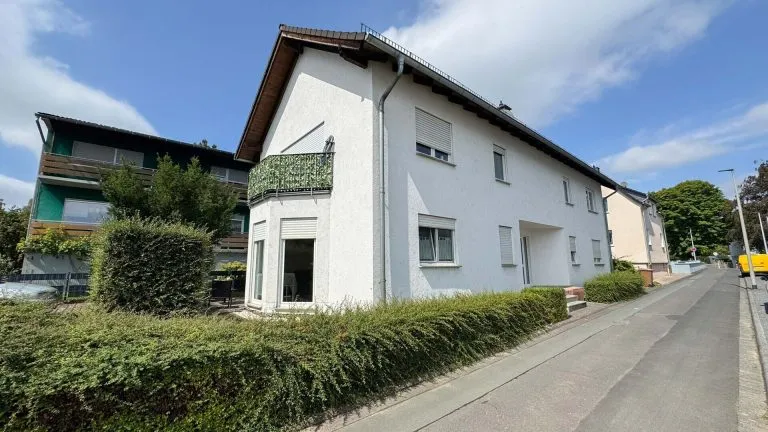Immobilienangebot - Hadamar / Niederhadamar - Alle - Vollvermietetes Mehrfamilienhaus in guter Lage von Niederhadamar!