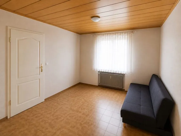 Immobilienangebot - Kadenbach - Alle - Gepflegtes Zweifamilienhaus mit Fernblick auf großem Grundstück in ruhiger Lage bei Montabaur!