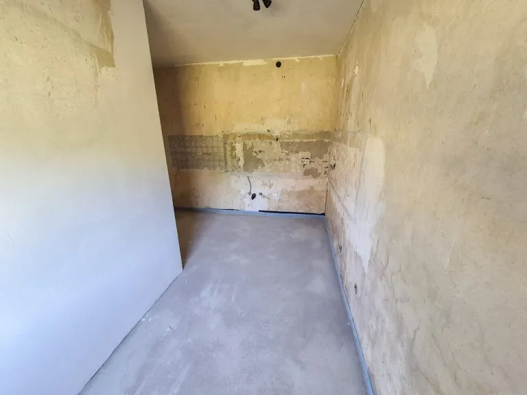 Immobilienangebot - Puderbach VG - Alle - Gepflegtes 3-Parteienhaus im Bungalowstil in zentraler Wohnlage von Puderbach zu verkaufen!