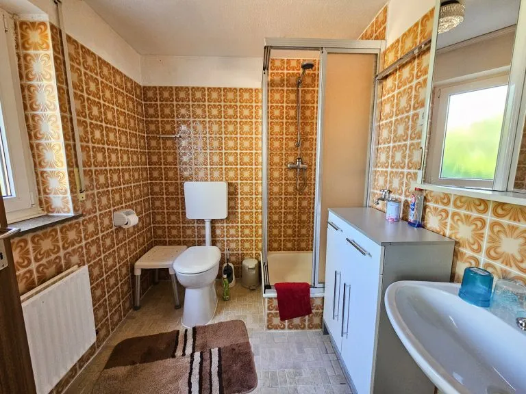 Immobilienangebot - Much / Schwellenbach - Alle - Traum-Grundstück mit 1.464 m², bebaut mit einem Neckermann-Fertighaus - Sanierungsobjekt mit Potenzial!