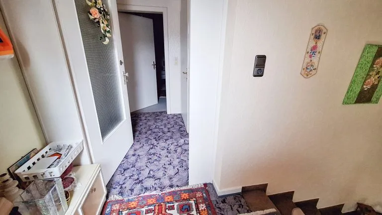 Immobilienangebot - Langenhahn - Alle - Großzügiges Einfamilienhaus mit Garten zur Miete!