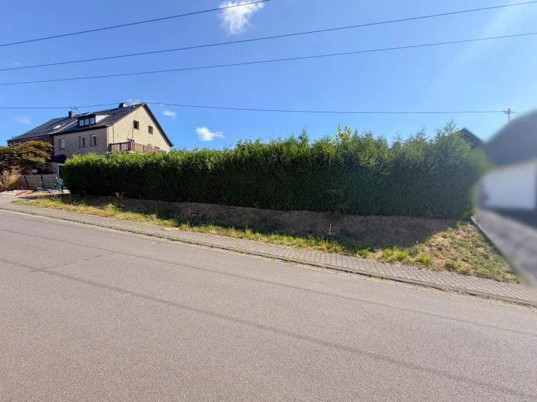 Immobilienangebot - Höhn-Schönberg - Alle - Großzügiges Grundstück in attraktiver Ortsrandlage!