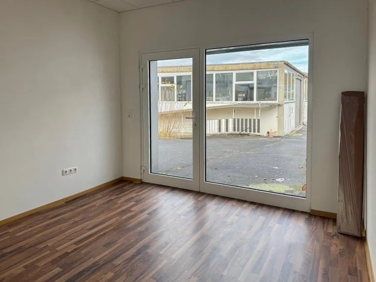 Immobilienangebot - Sörth - Alle - Ideal für Klein-Gewerbetreibende: 160 m² Lager/Produktion + 35 m² Büro