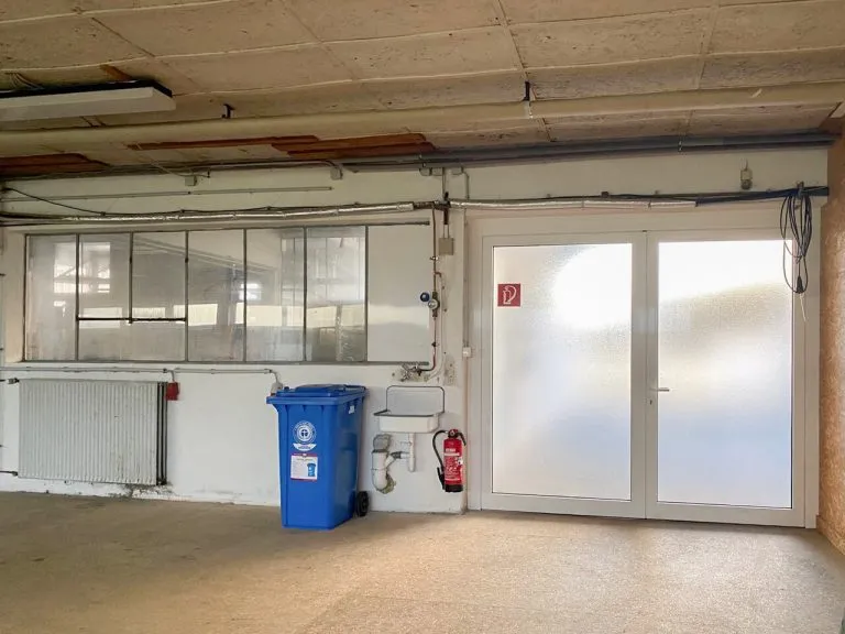 Immobilienangebot - Sörth - Alle - Ideal für Klein-Gewerbetreibende: 160 m² Lager/Produktion + 35 m² Büro