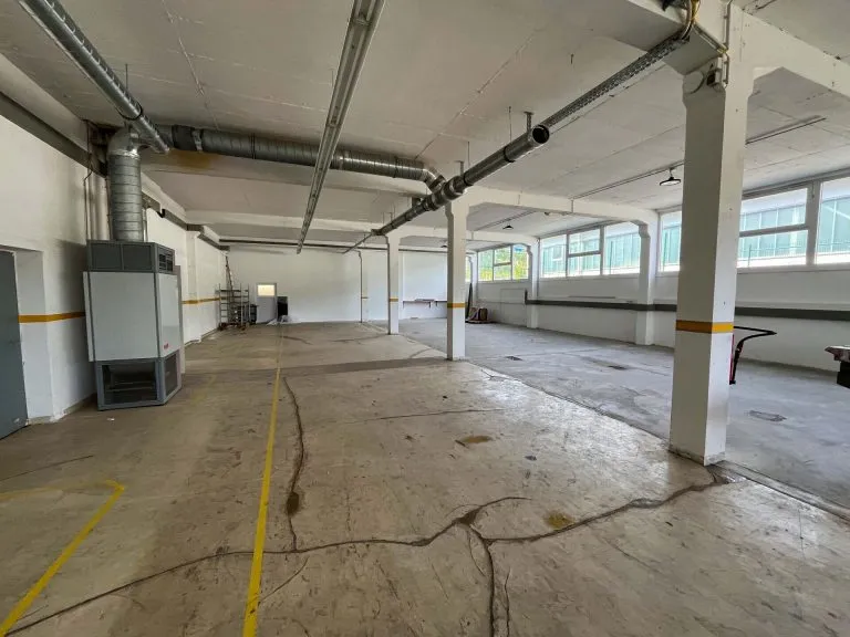 Immobilienangebot - Sörth - Alle - Vielseitige Gewerbehalle mit ca. 323 m², Büro & Sanitärbereich